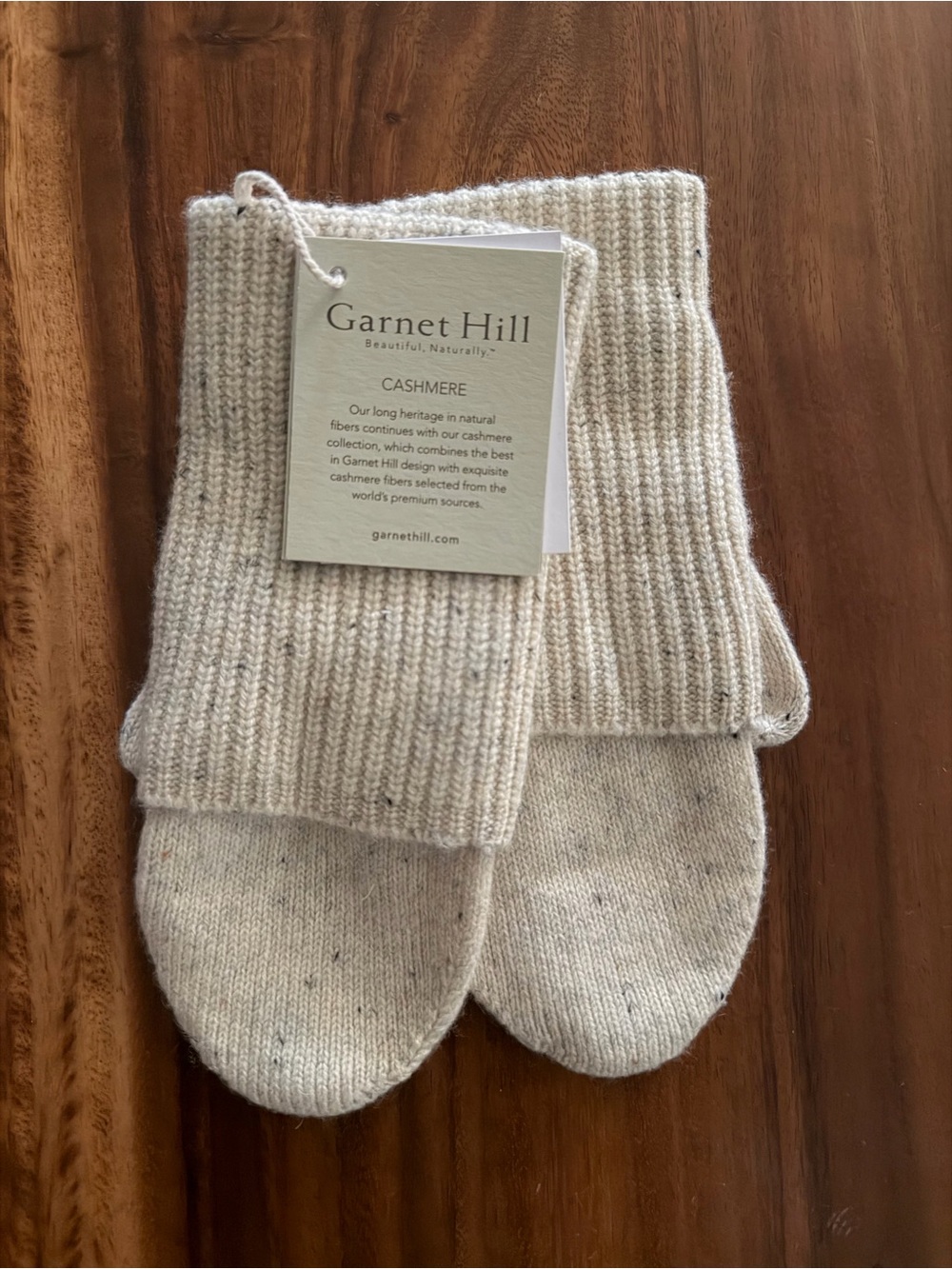Cashmere Ribbed Mittens - Picture 2 of 3